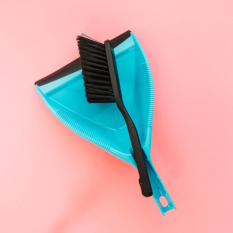 cleaning-concept-with-broom-dustpan (1)